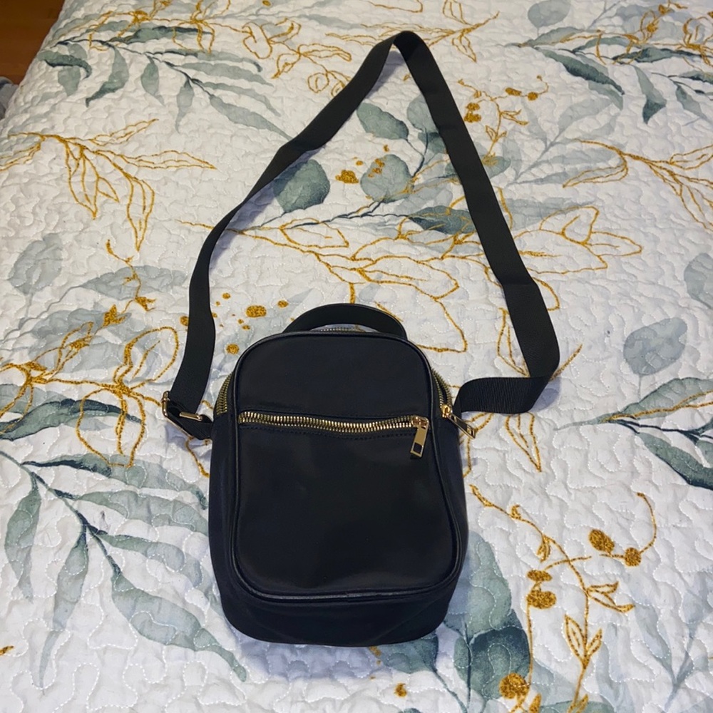 Crossbody bag